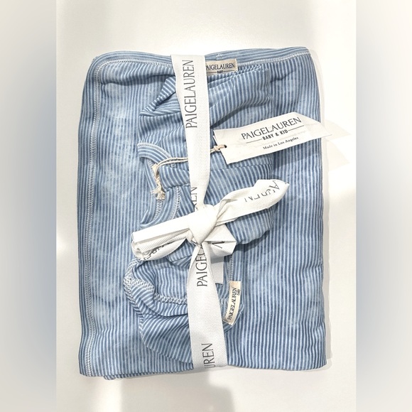 Newborn Take Home Set - blanket, romper and cap - Picture 1 of 4